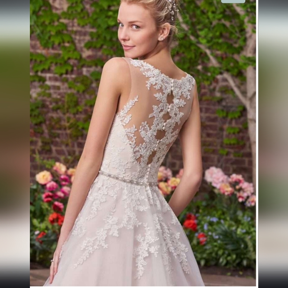 NWT! REBECCA INGRAM WEDDING DRESS ! (ONE PEARL IS MISSING ON THE SWAROVSKI BELT) - Picture 2 of 16
